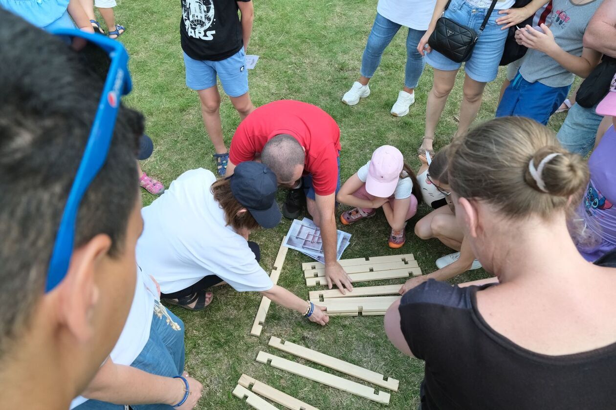  Lato z radiem i TVP - do 18.00 trwa piknik edukacyjny na Błoniach pod Zamkiem  (zdjęcie 6) - Autor: DW