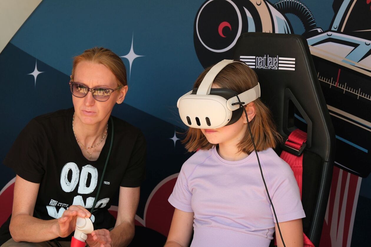  Lato z radiem i TVP - do 18.00 trwa piknik edukacyjny na Błoniach pod Zamkiem  (zdjęcie 10) - Autor: DW