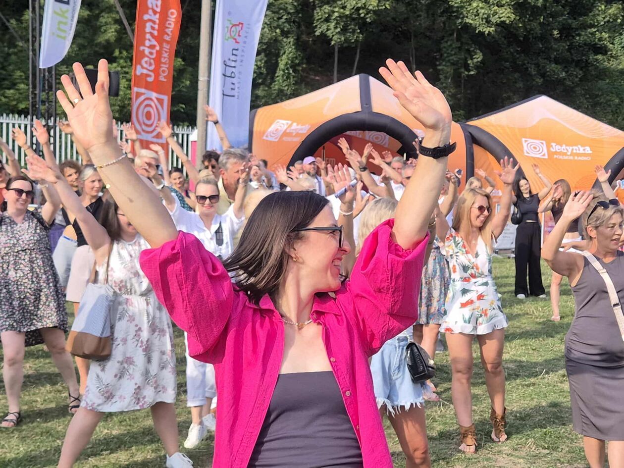  Lato z Radiem w Lubinie. Międzypokoleniowa potańcówka z muzyką na żywo (zdjęcie 1) - Autor: DW