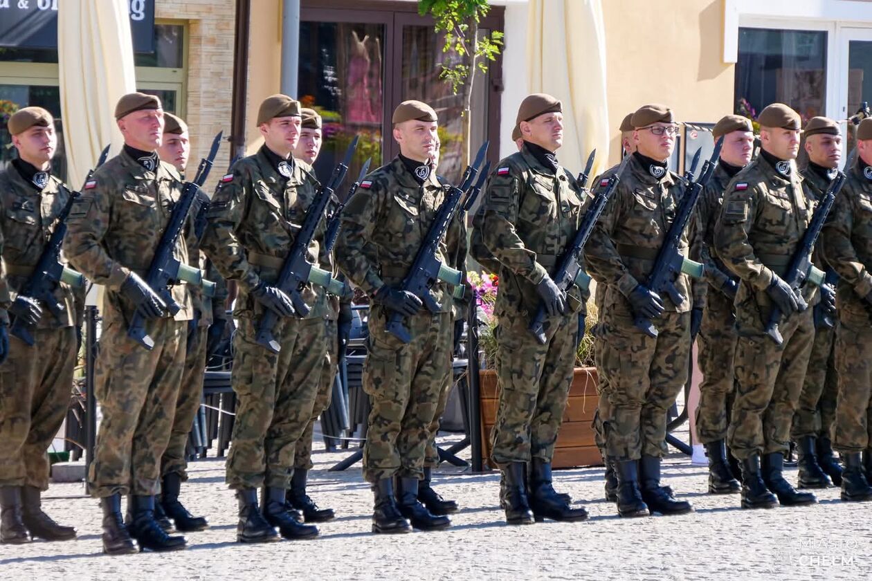 Obchody Święta Wojska Polskiego w Chełmie w 2024 r. (zdjęcie 7) - Autor: Miasto Chełm/fb