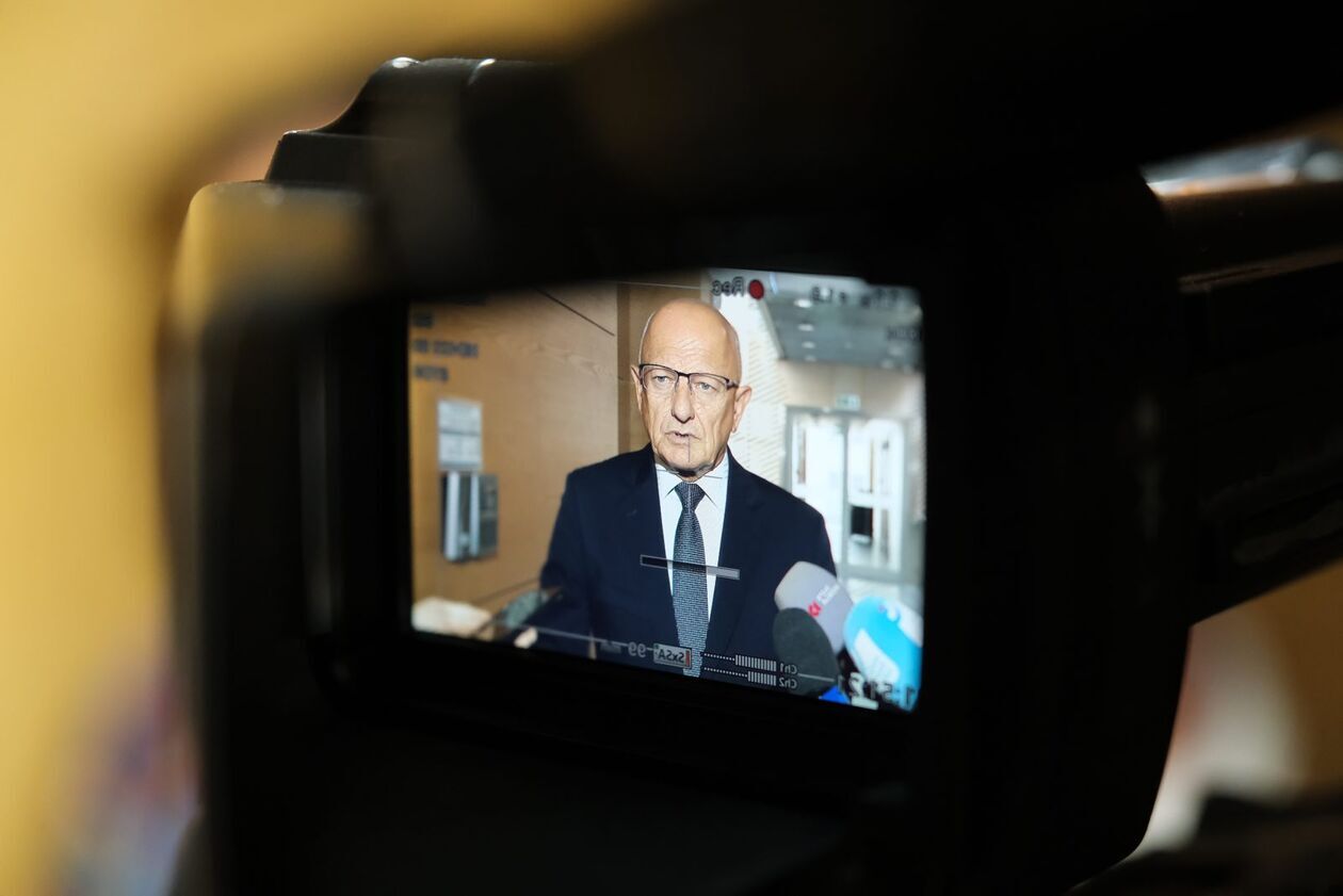 Odebranie umów o dofinansowanie z funduszy europejskich (zdjęcie 24) - Autor: DW
