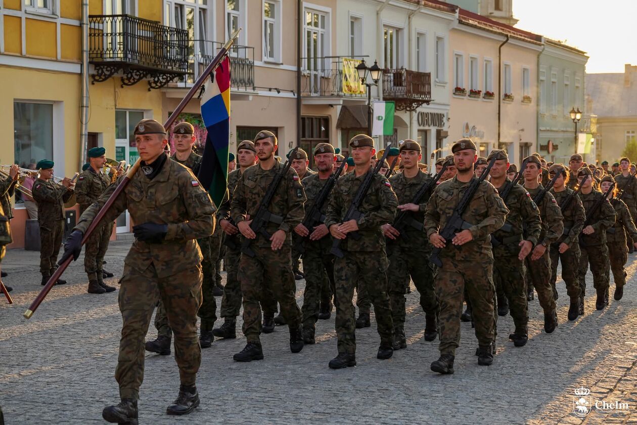  Chełm uczcił Święto Wojska Polskiego i 105. rocznicę Cudu nad Wisłą (zdjęcie 16) - Autor: Miasto Chełm/fb
