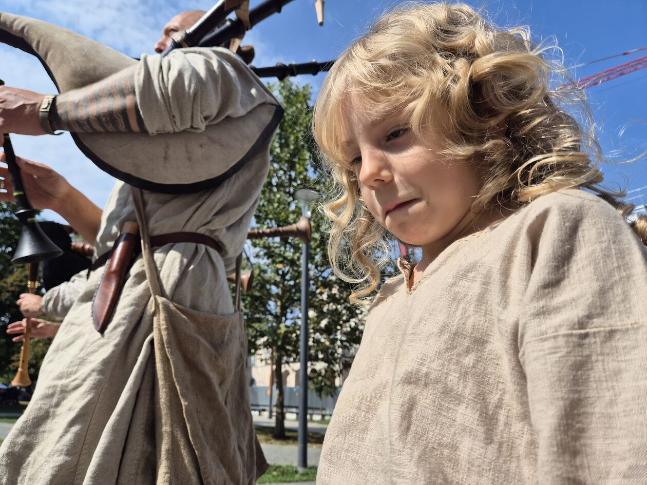  Weekend z Archeologią na deptaku i na zamku (zdjęcie 28) - Autor: DW