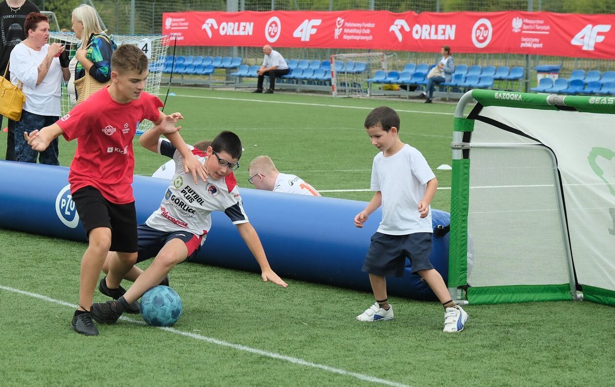  Turniej FutbolPlus - Akademia Odkrywców Sportu UMCS (zdjęcie 5) - Autor: DW