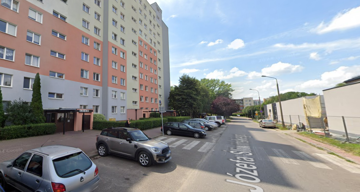  <p>W rejonie ulicy Śliwińskiego odnotowano 6 zgłoszeń dotyczących nieprawidłowego parkowania.</p>