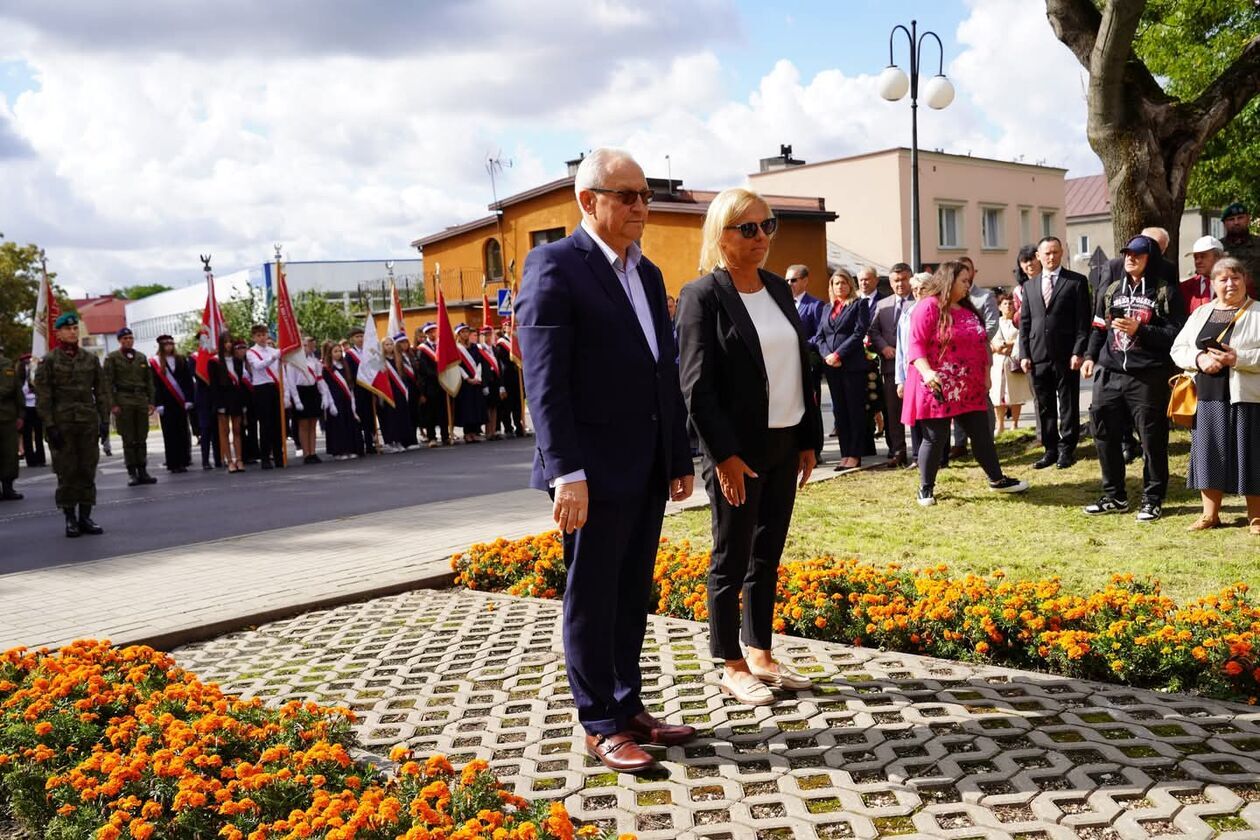  86. rocznica agresji Związku Sowieckiego na Polskę oraz Światowy Dzień Sybiraka w Chełmie  (zdjęcie 21) - Autor: Miasto Chełm/fb
