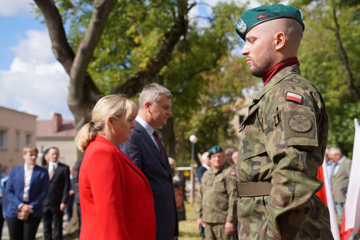  86. rocznica agresji Związku Sowieckiego na Polskę oraz Światowy Dzień Sybiraka w Chełmie  (zdjęcie 24) - Autor: Miasto Chełm/fb