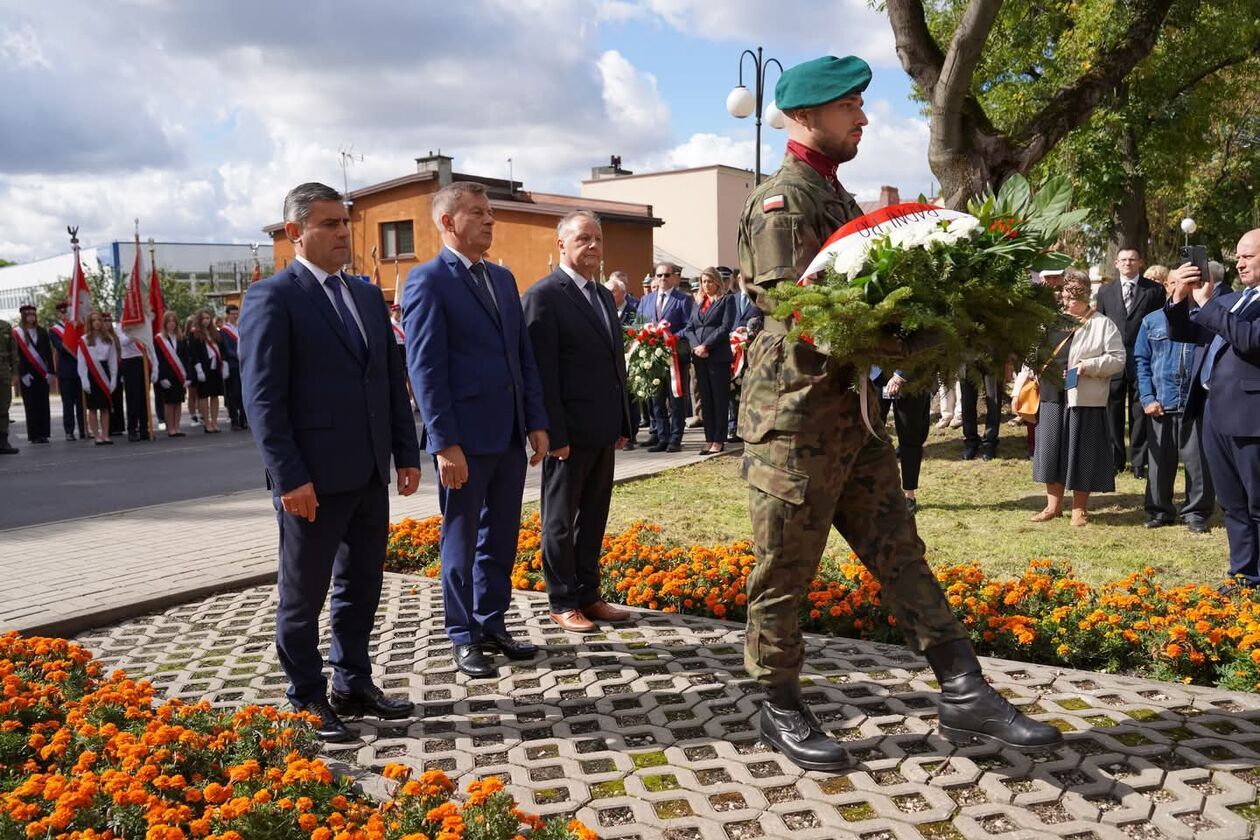  86. rocznica agresji Związku Sowieckiego na Polskę oraz Światowy Dzień Sybiraka w Chełmie  (zdjęcie 27) - Autor: Miasto Chełm/fb