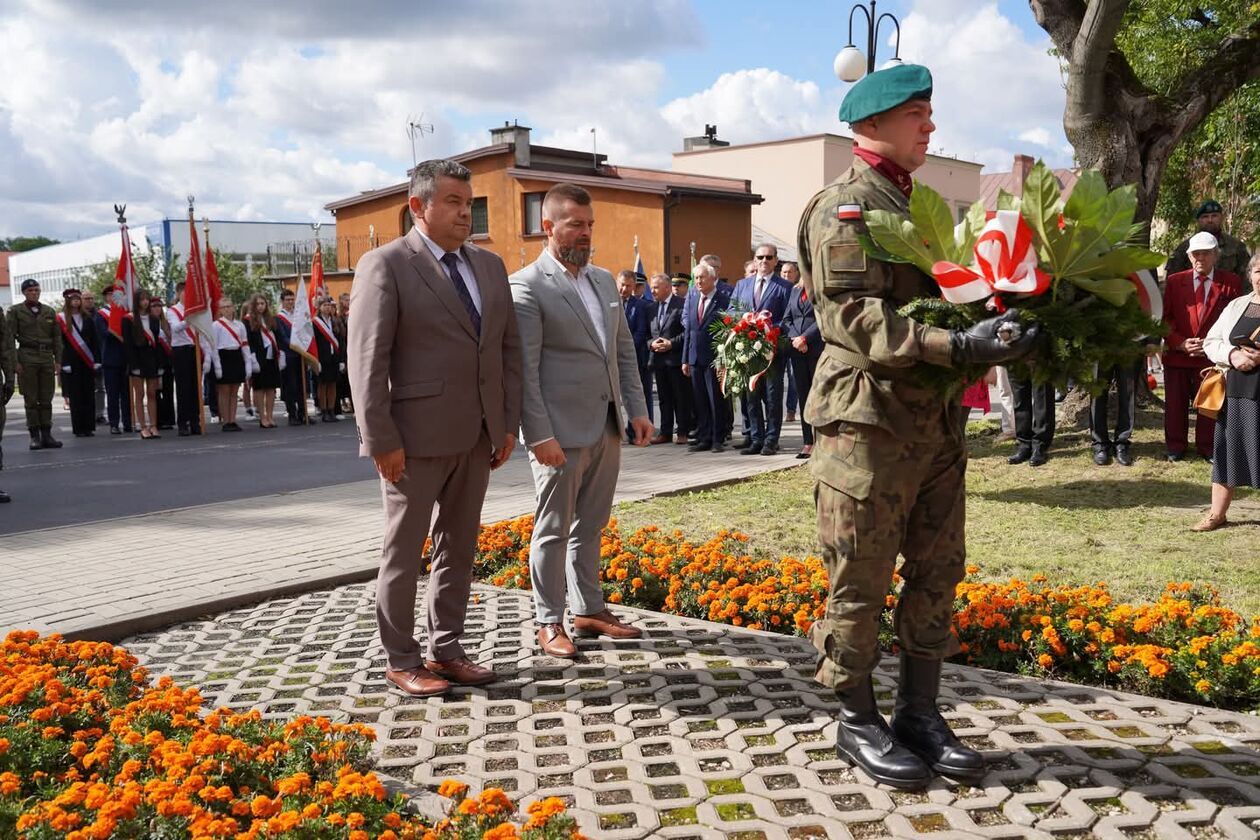  86. rocznica agresji Związku Sowieckiego na Polskę oraz Światowy Dzień Sybiraka w Chełmie  (zdjęcie 22) - Autor: Miasto Chełm/fb