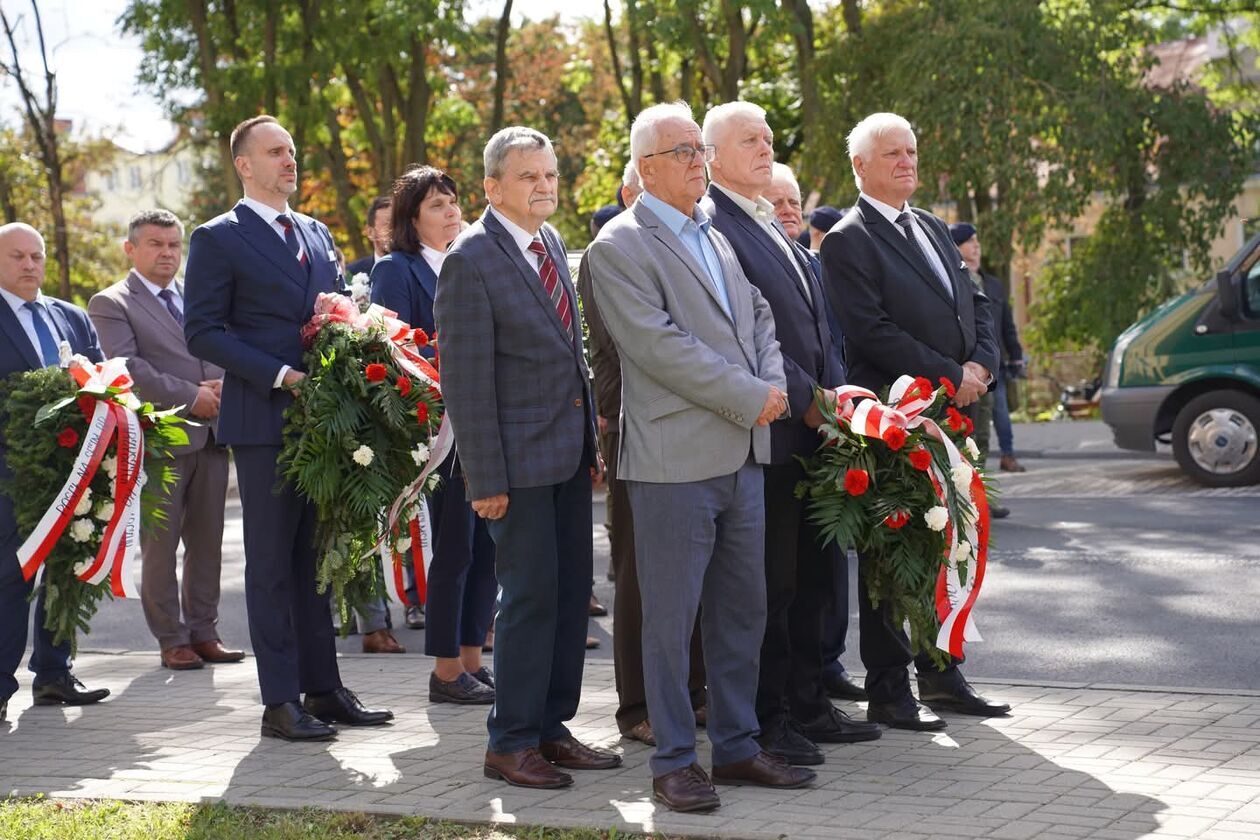  86. rocznica agresji Związku Sowieckiego na Polskę oraz Światowy Dzień Sybiraka w Chełmie  (zdjęcie 33) - Autor: Miasto Chełm/fb