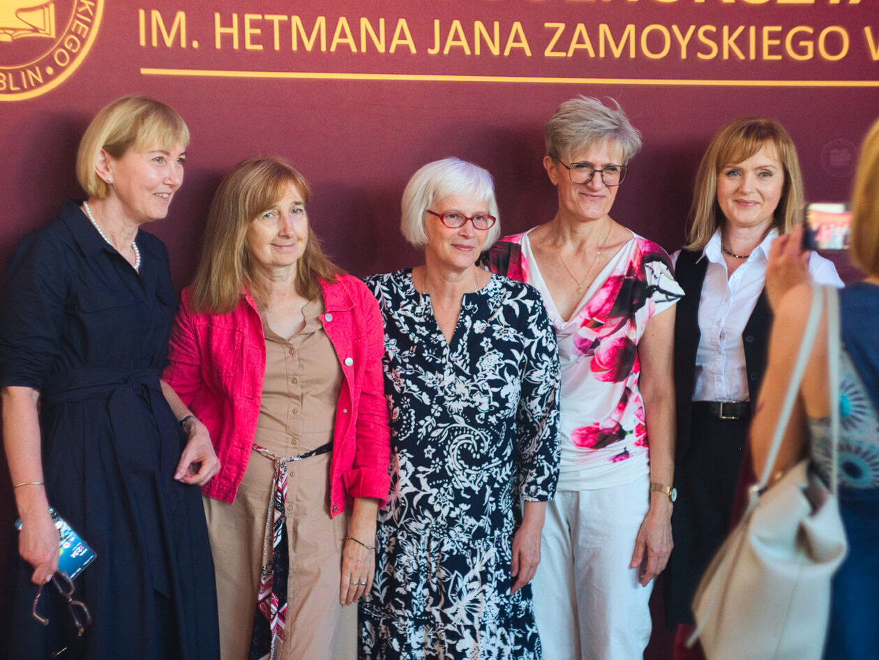  110 lecie Zamoya - spotkanie absolwentów w szkole (zdjęcie 11) - Autor: Michał Żyszkiewicz