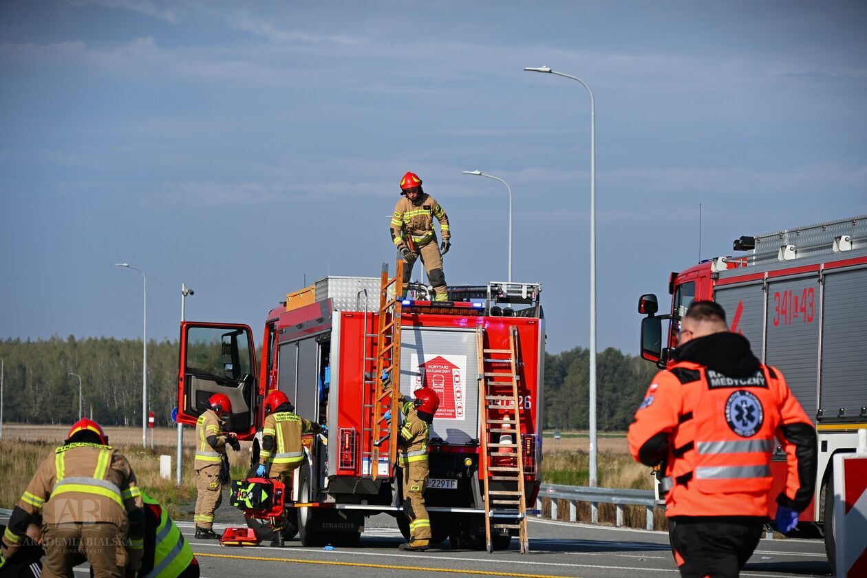  Symulacja wypadku masowego na A2 (zdjęcie 5) - Autor: KM PSP Biała Podlaska, Akademia Bialska