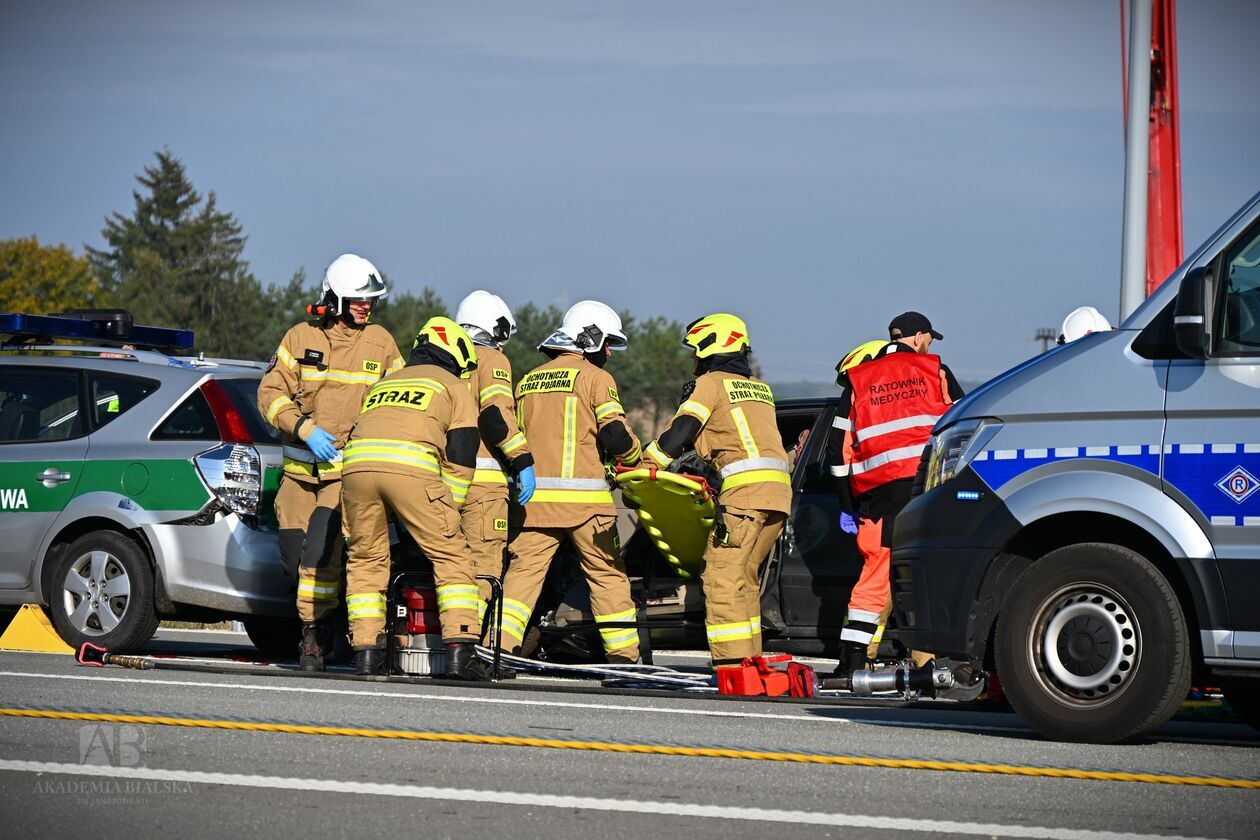  Symulacja wypadku masowego na A2 (zdjęcie 6) - Autor: KM PSP Biała Podlaska, Akademia Bialska