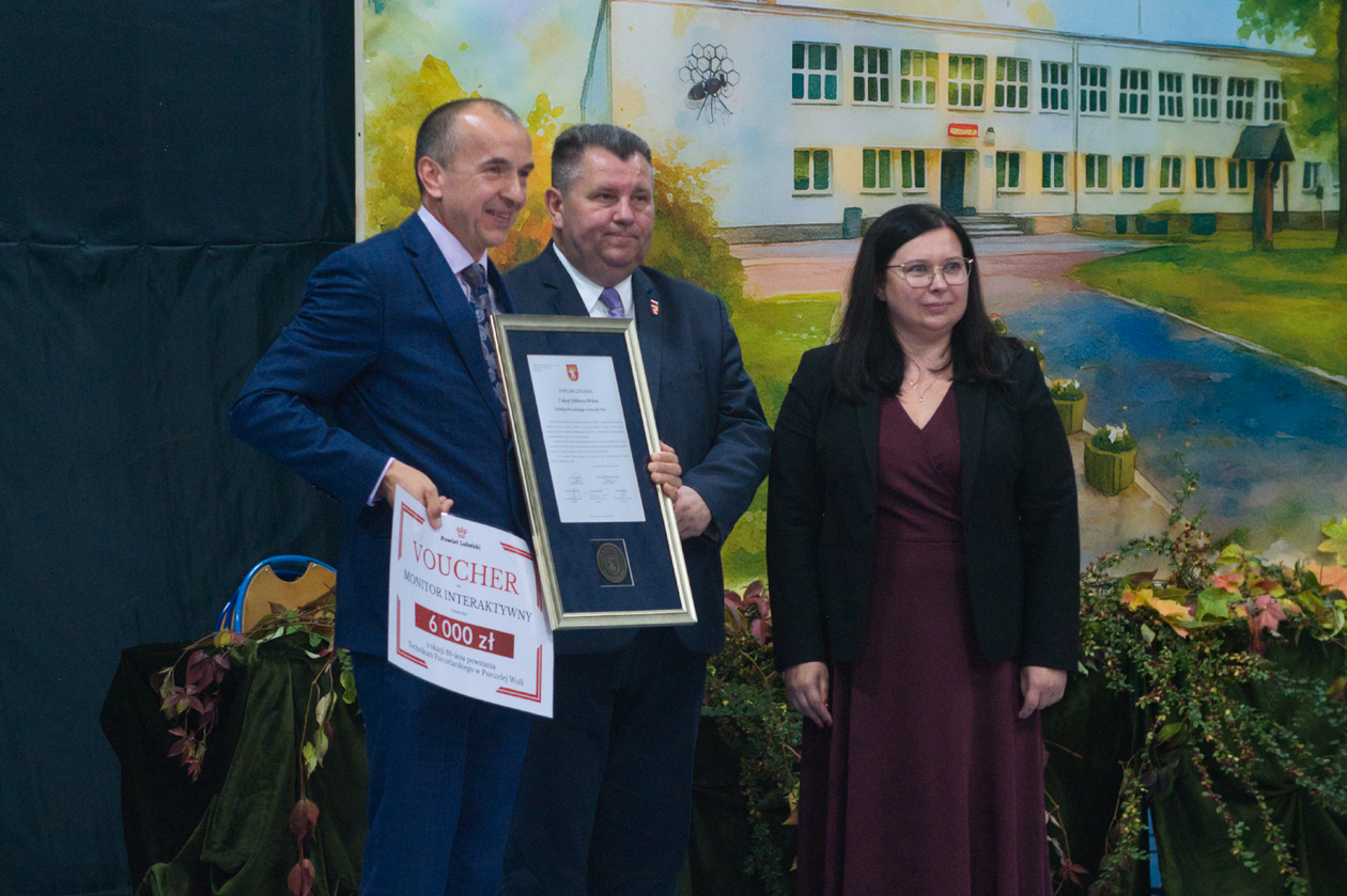  Obchody 80-lecia Technikum Pszczelarskiego w Pszczelej Woli (zdjęcie 78) - Autor: Michał Żyszkiewicz