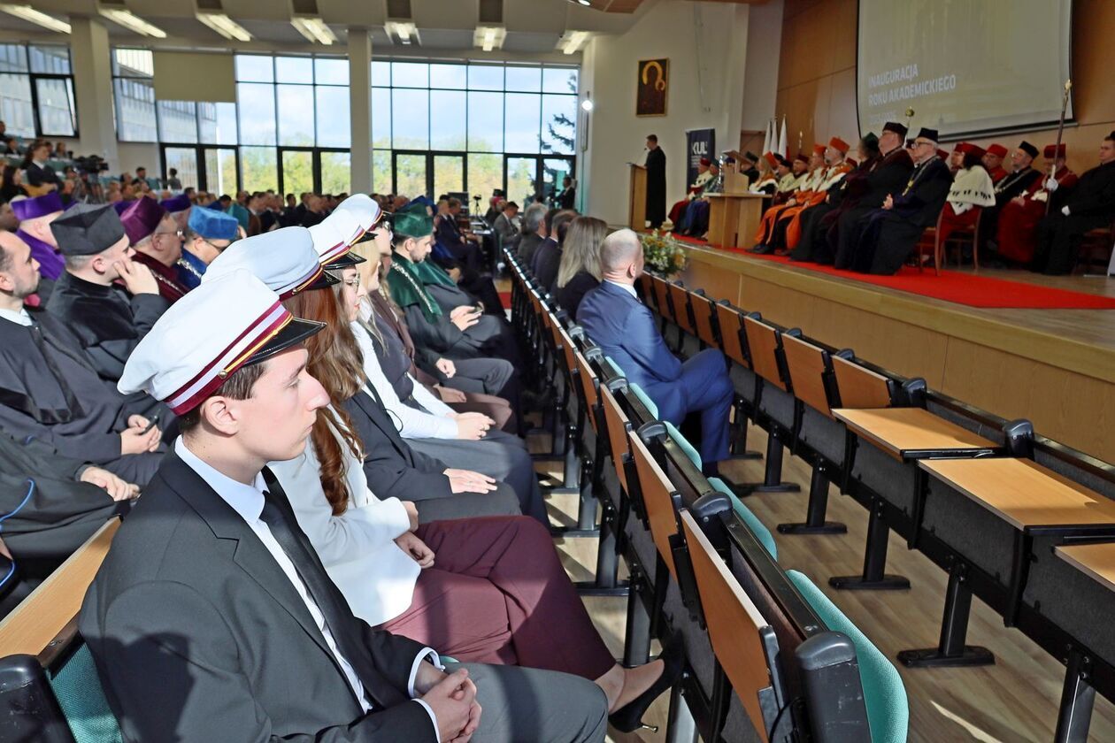  Inauguracja roku akademickiego na KUL (zdjęcie 35) - Autor: DW