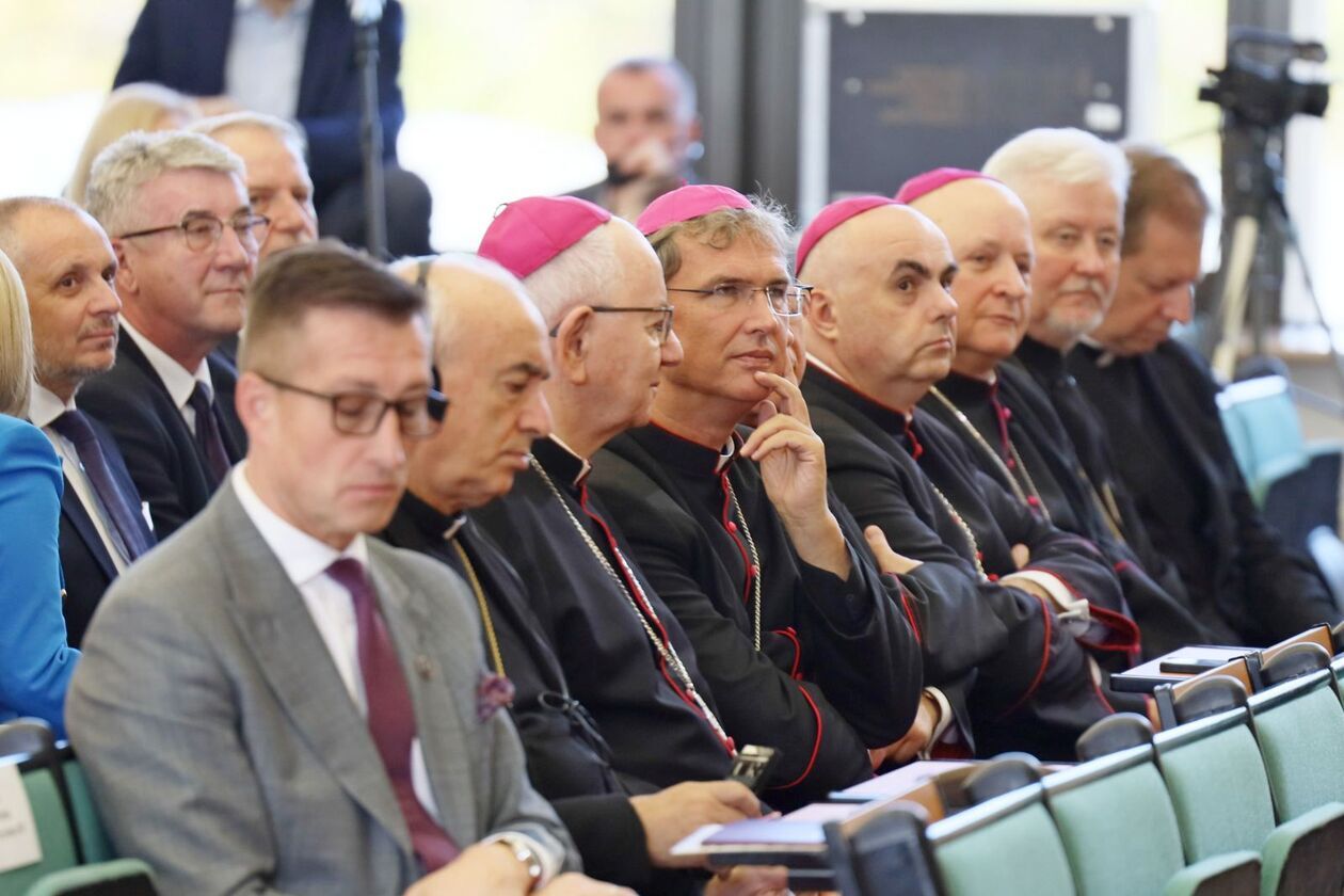  Inauguracja roku akademickiego na KUL (zdjęcie 20) - Autor: DW