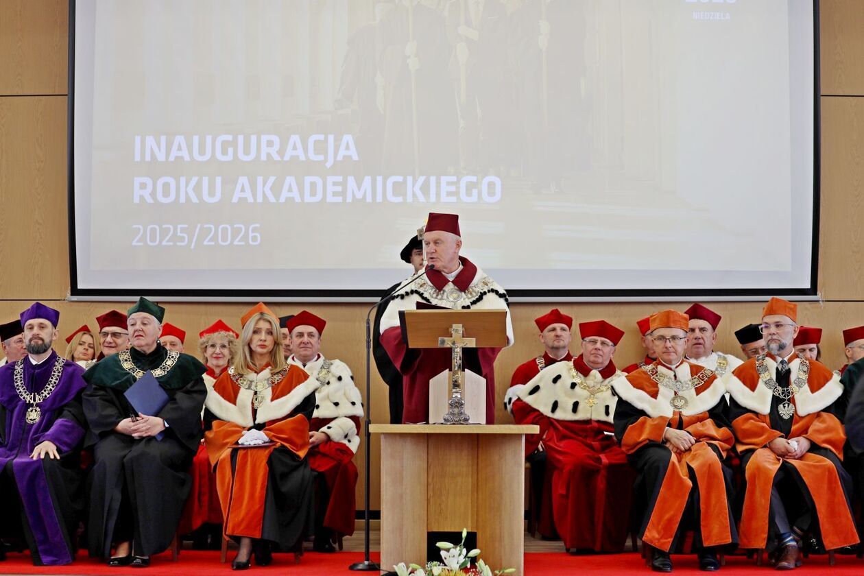  Inauguracja roku akademickiego na KUL (zdjęcie 10) - Autor: DW