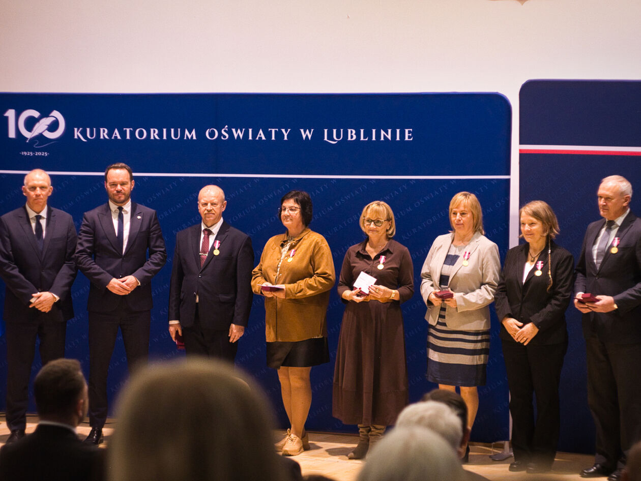  Wręczenie odznaczeń i nagród Ministra Edukacji Narodowej i Lubelskiego Kuratora Oświaty  (zdjęcie 42) - Autor: Michał Żyszkiewicz