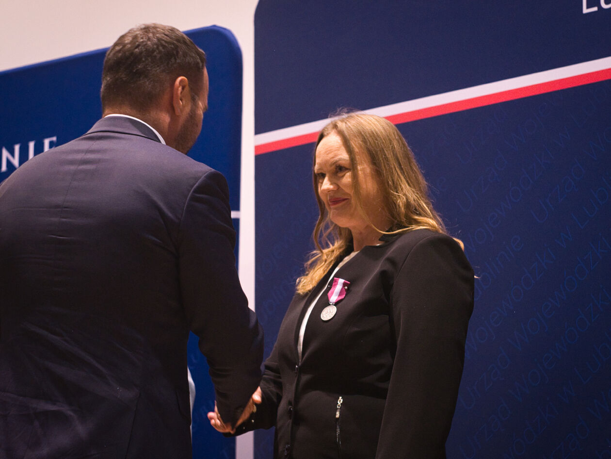  Wręczenie odznaczeń i nagród Ministra Edukacji Narodowej i Lubelskiego Kuratora Oświaty  (zdjęcie 58) - Autor: Michał Żyszkiewicz