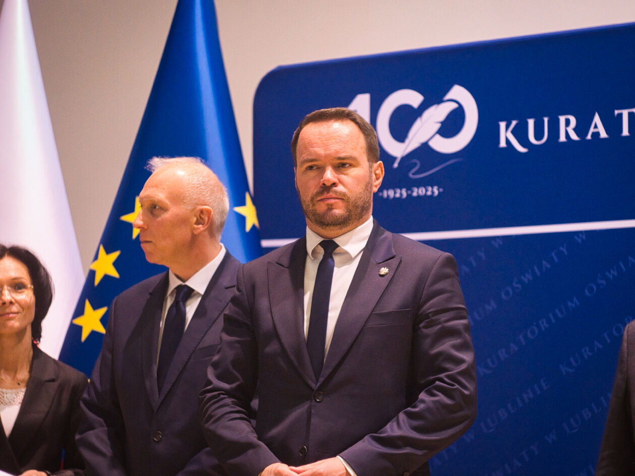  Wręczenie odznaczeń i nagród Ministra Edukacji Narodowej i Lubelskiego Kuratora Oświaty  (zdjęcie 34) - Autor: Michał Żyszkiewicz