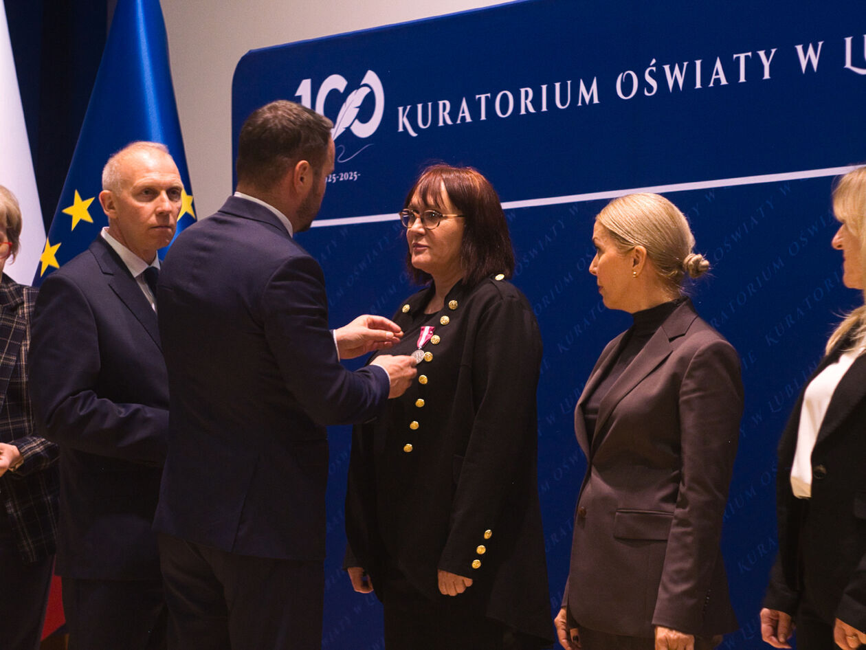  Wręczenie odznaczeń i nagród Ministra Edukacji Narodowej i Lubelskiego Kuratora Oświaty  (zdjęcie 60) - Autor: Michał Żyszkiewicz