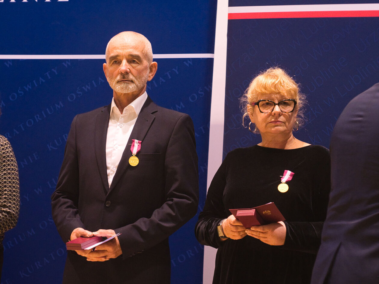  Wręczenie odznaczeń i nagród Ministra Edukacji Narodowej i Lubelskiego Kuratora Oświaty  (zdjęcie 52) - Autor: Michał Żyszkiewicz