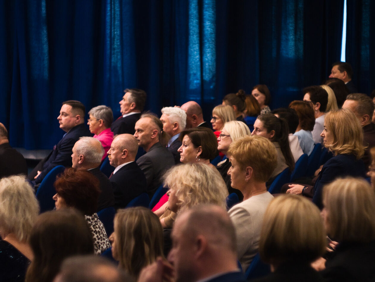  Wręczenie odznaczeń i nagród Ministra Edukacji Narodowej i Lubelskiego Kuratora Oświaty  (zdjęcie 12) - Autor: Michał Żyszkiewicz