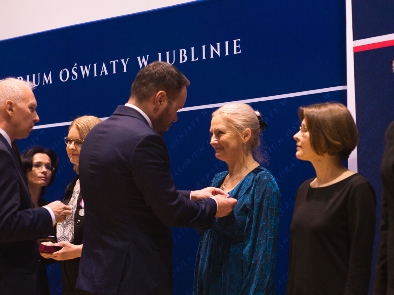  Wręczenie odznaczeń i nagród Ministra Edukacji Narodowej i Lubelskiego Kuratora Oświaty  (zdjęcie 62) - Autor: Michał Żyszkiewicz