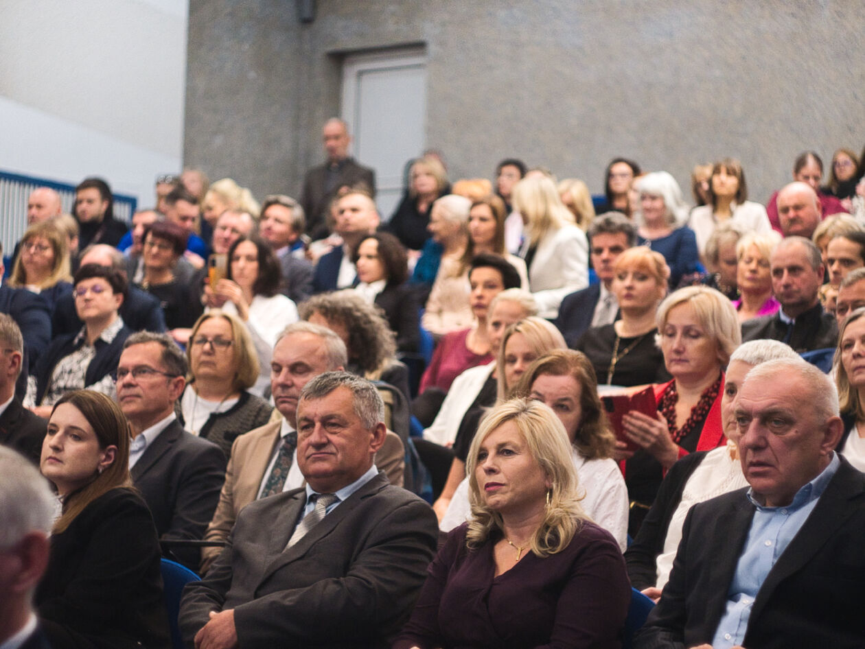  Wręczenie odznaczeń i nagród Ministra Edukacji Narodowej i Lubelskiego Kuratora Oświaty  (zdjęcie 20) - Autor: Michał Żyszkiewicz