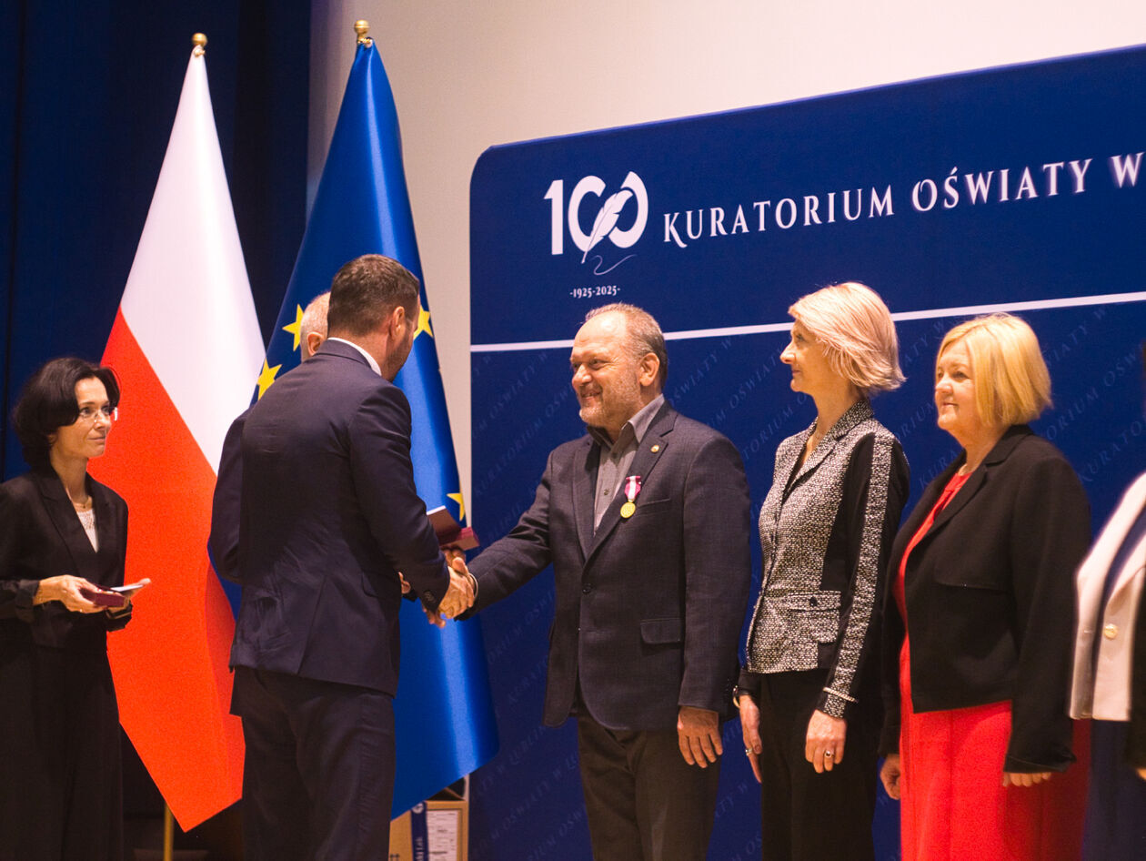  Wręczenie odznaczeń i nagród Ministra Edukacji Narodowej i Lubelskiego Kuratora Oświaty  (zdjęcie 35) - Autor: Michał Żyszkiewicz