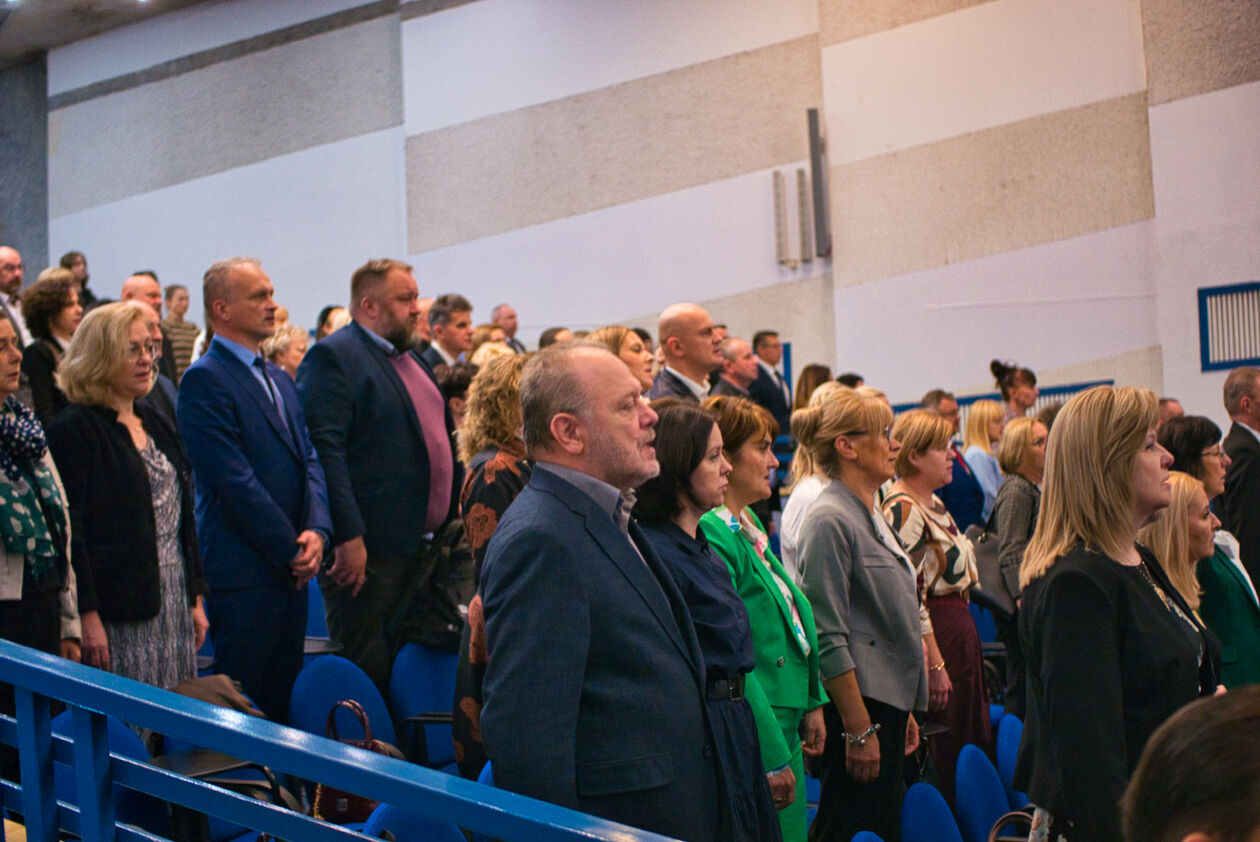  Wręczenie odznaczeń i nagród Ministra Edukacji Narodowej i Lubelskiego Kuratora Oświaty  (zdjęcie 4) - Autor: Michał Żyszkiewicz