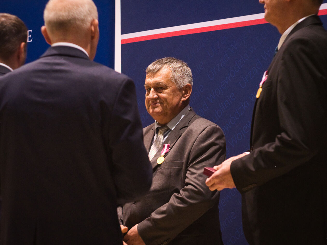  Wręczenie odznaczeń i nagród Ministra Edukacji Narodowej i Lubelskiego Kuratora Oświaty  (zdjęcie 49) - Autor: Michał Żyszkiewicz