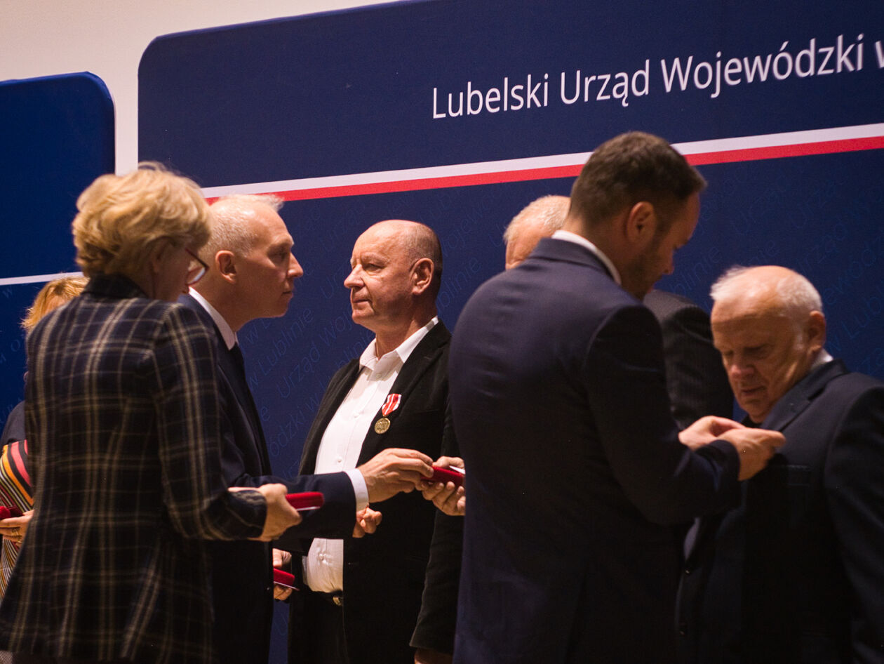  Wręczenie odznaczeń i nagród Ministra Edukacji Narodowej i Lubelskiego Kuratora Oświaty  (zdjęcie 72) - Autor: Michał Żyszkiewicz