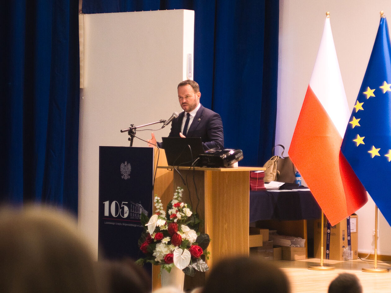  Wręczenie odznaczeń i nagród Ministra Edukacji Narodowej i Lubelskiego Kuratora Oświaty  (zdjęcie 15) - Autor: Michał Żyszkiewicz