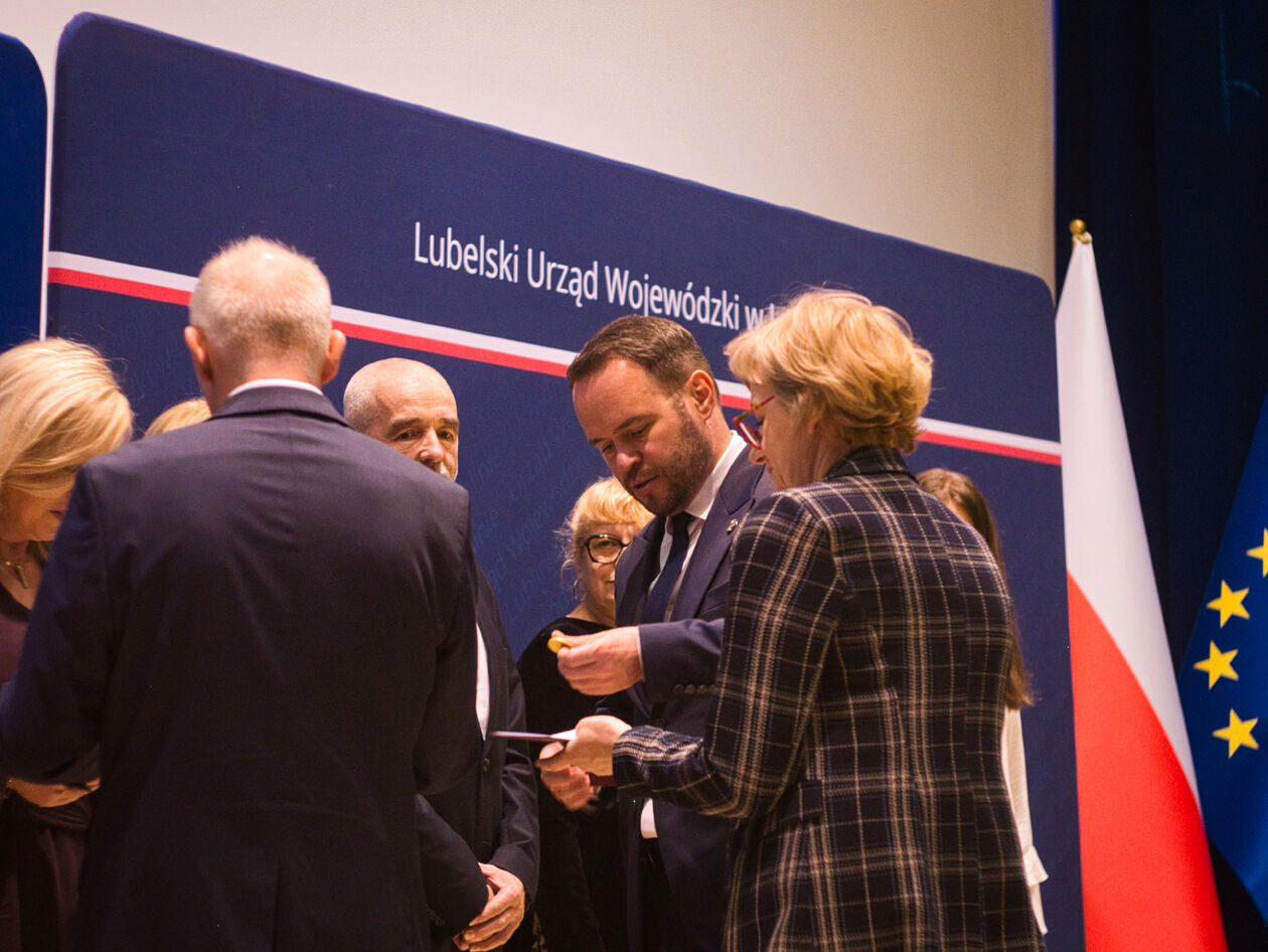  Wręczenie odznaczeń i nagród Ministra Edukacji Narodowej i Lubelskiego Kuratora Oświaty  (zdjęcie 50) - Autor: Michał Żyszkiewicz