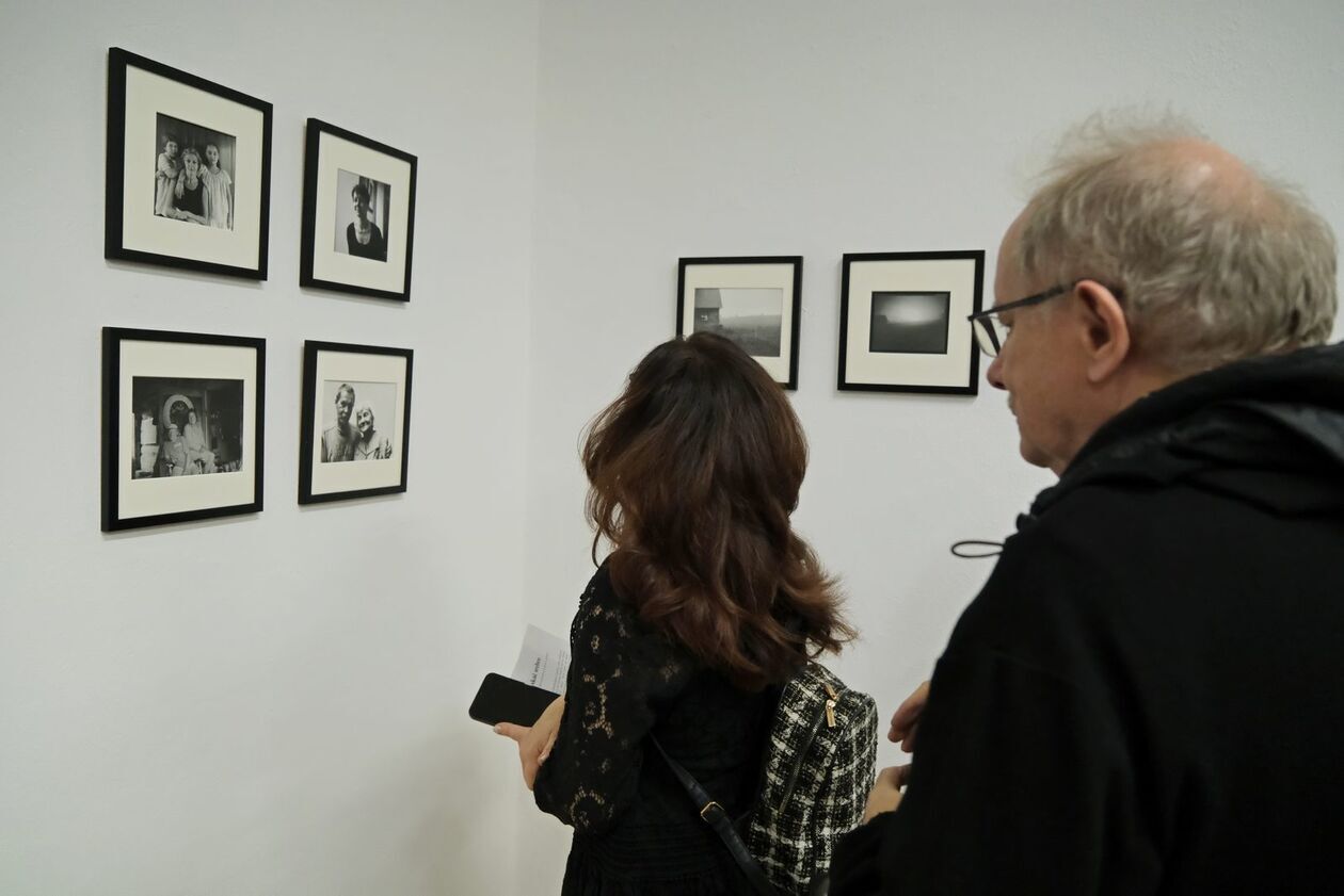  Odzyskać srebro – poruszający wernisaż fotografii Doroty Mościbrodzkiej (zdjęcie 9) - Autor: DW