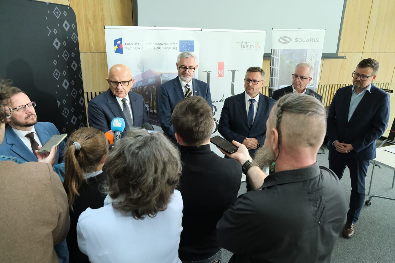  Lubelskie MPK dostanie nowe przegubowce Solarisa (zdjęcie 3) - Autor: DW