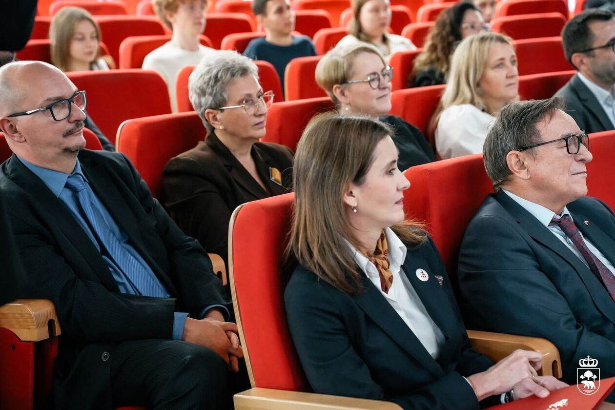  „Ocena prezydencji Polski w Radzie Unii Europejskiej” w Chełmie  (zdjęcie 9) - Autor: Miasto Chełm/fb