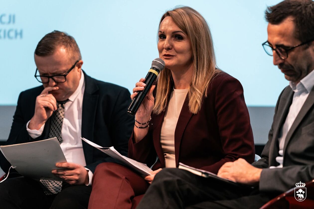  „Ocena prezydencji Polski w Radzie Unii Europejskiej” w Chełmie  (zdjęcie 8) - Autor: Miasto Chełm/fb