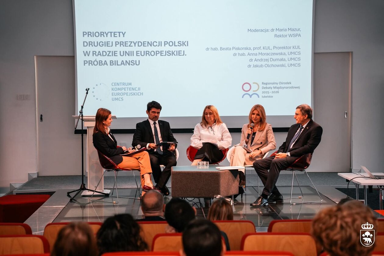  „Ocena prezydencji Polski w Radzie Unii Europejskiej” w Chełmie  (zdjęcie 12) - Autor: Miasto Chełm/fb