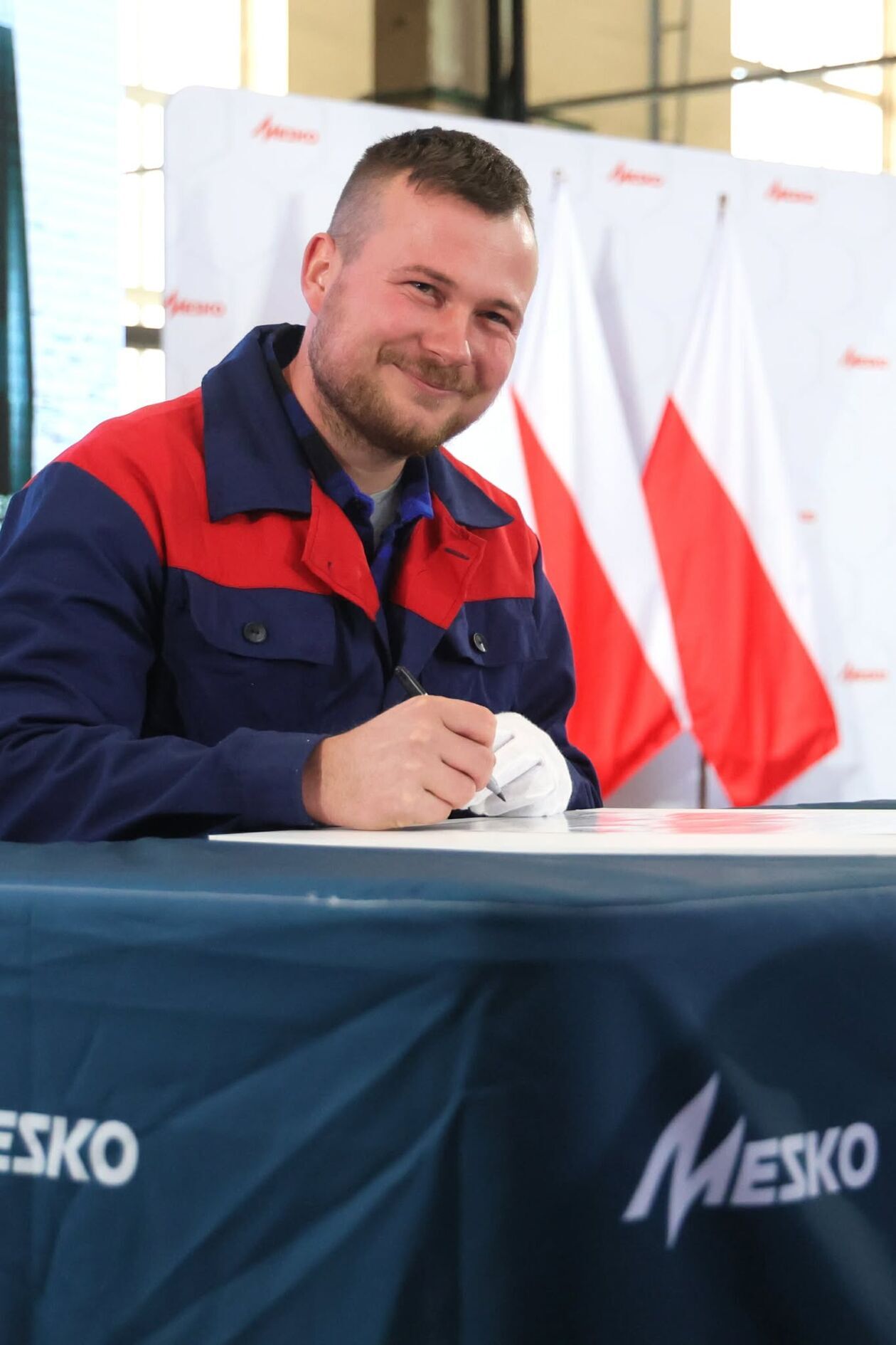  Początek budowy fabryki Mesko w Kraśniku  (zdjęcie 23) - Autor: DW