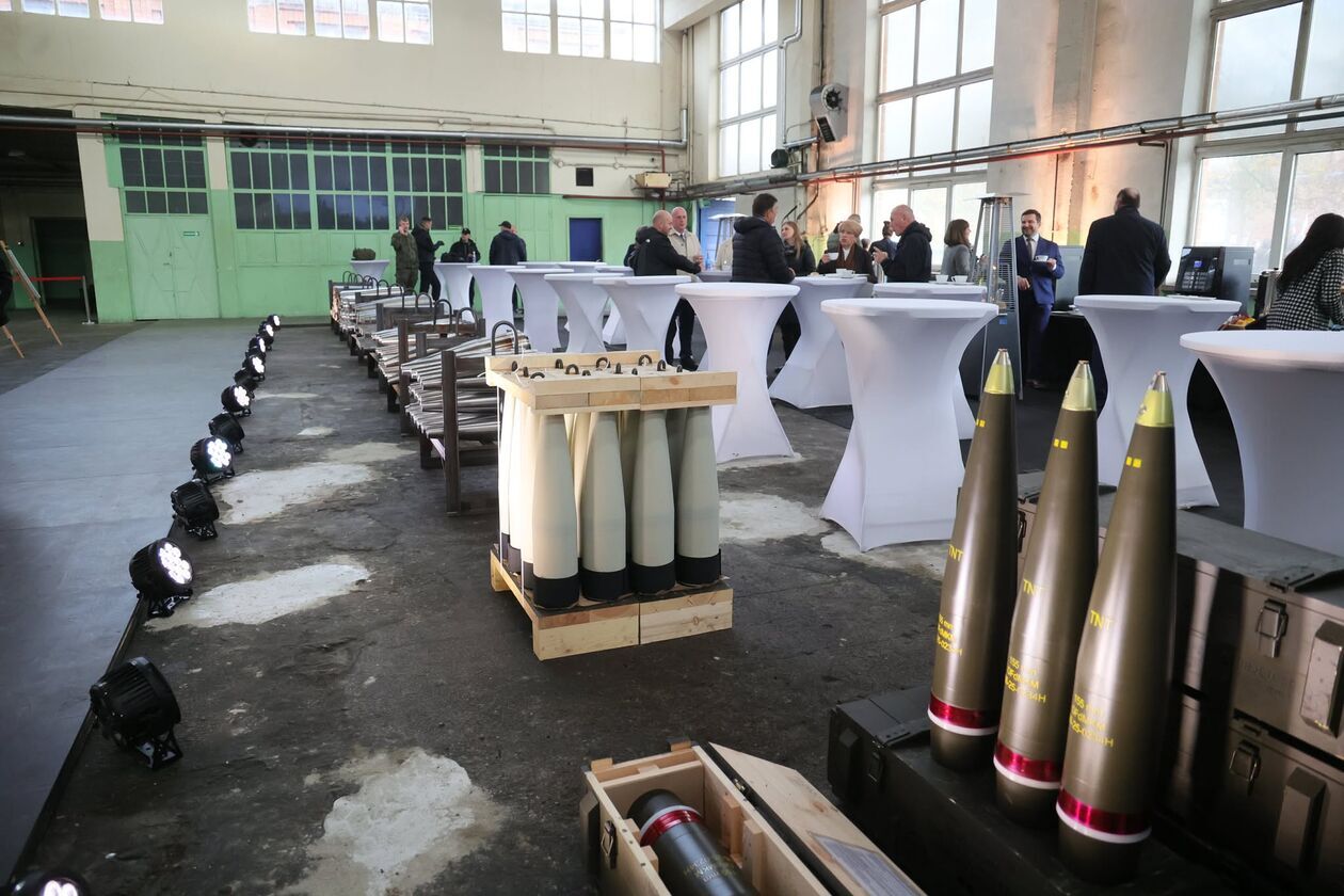  Początek budowy fabryki Mesko w Kraśniku  (zdjęcie 4) - Autor: DW