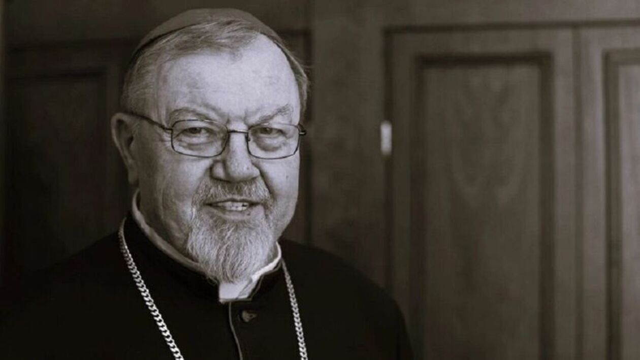  <p class="NormalSrodtytul"><span style="mso-ansi-language: PL;">Biskup Antoni Dydycz</span></p>
<p class="MsoNormal"><span style="mso-ansi-language: PL;">Biskup senior diecezji drohiczyńskiej, był związany z&nbsp;Lublinem i&nbsp;Białą Podlaską. Urodził się w&nbsp;Serpelicach nad Bugiem. Kapucyn, doktor nauk humanistycznych w&nbsp;zakresie historii. Zmarł <span class="Bold"><span style="border: none;"><span style="border: none;">14 września</span></span></span> w&nbsp;wieku 87 lat. </span></p>