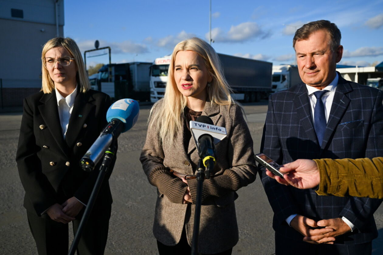  Konferencja wiceminister Małgorzaty Gromadzkiej w Dorohusku (zdjęcie 5) - Autor: PAP/Wojtek Jargiło