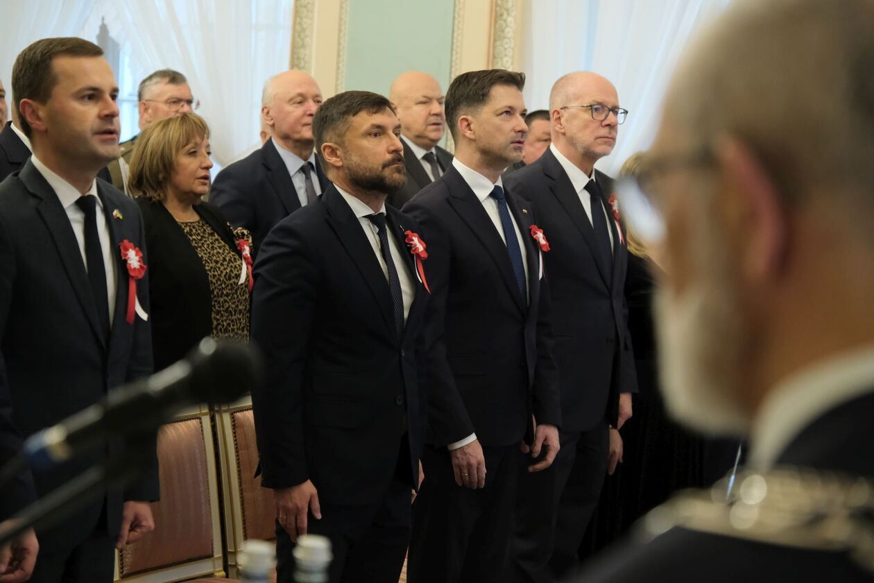  Świętujemy Dzień Niepodległości: uroczysta sesja Rady Miasta Lublin w Trybunale Koronnym (zdjęcie 3) - Autor: DW