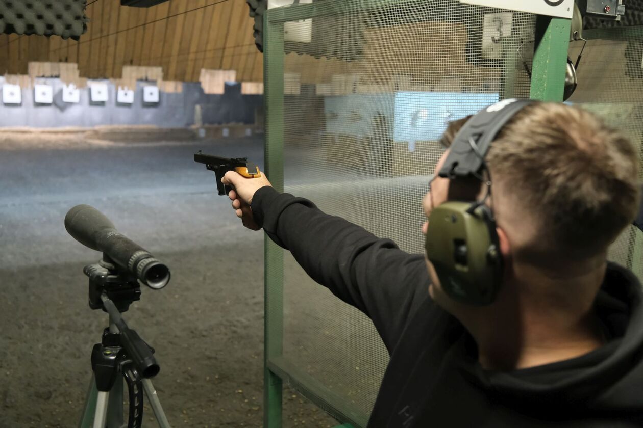  Zawody strzeleckie o Puchar Niepodległości (zdjęcie 19) - Autor: DW