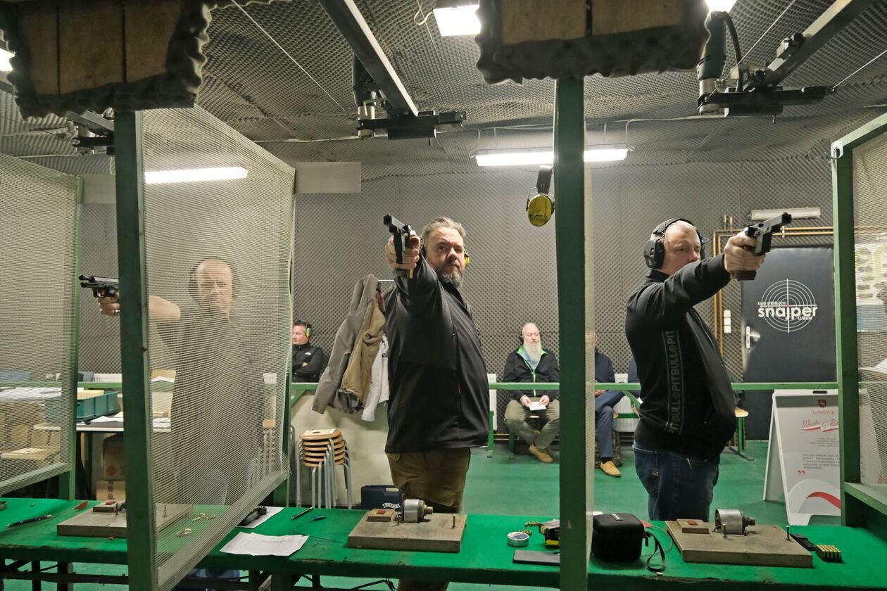  Zawody strzeleckie o Puchar Niepodległości (zdjęcie 5) - Autor: DW