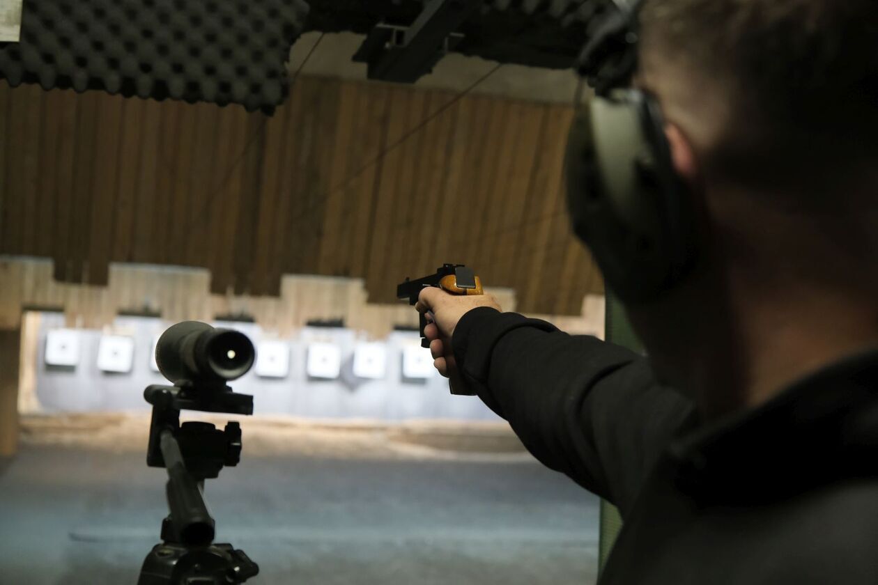  Zawody strzeleckie o Puchar Niepodległości (zdjęcie 17) - Autor: DW