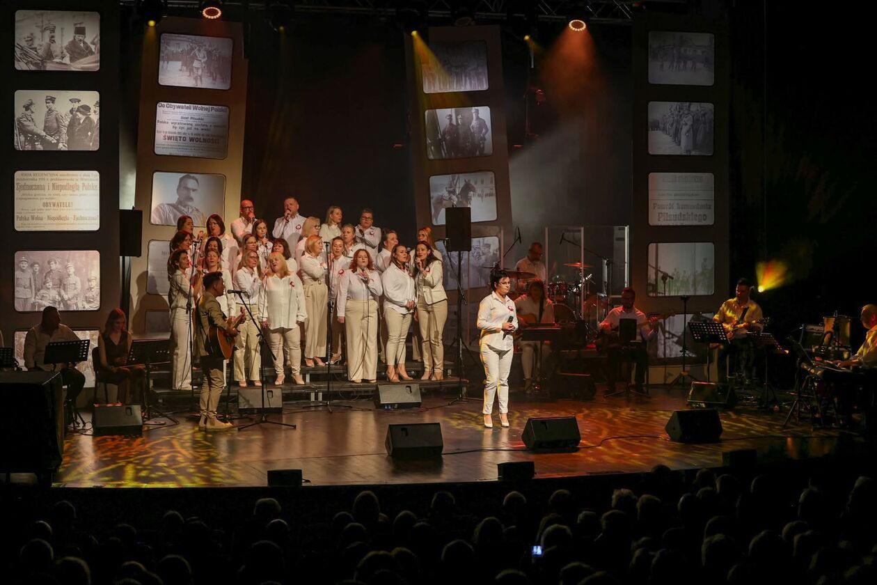  Święto Niepodległości w Chełmie  (zdjęcie 37) - Autor: Chełmski Dom Kultury/fb