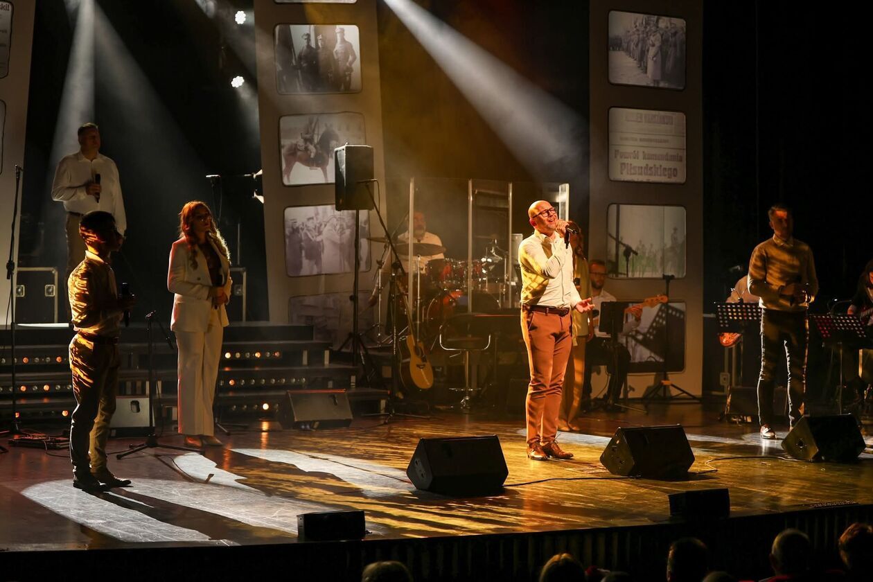  Święto Niepodległości w Chełmie  (zdjęcie 36) - Autor: Chełmski Dom Kultury/fb